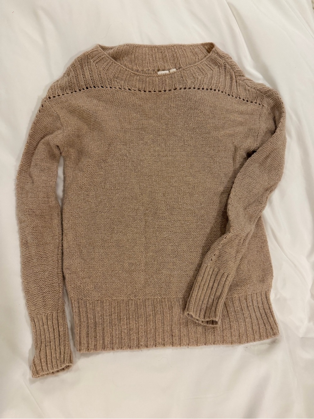 GAP Women's Scoopneck Crew Sweater in Taupe